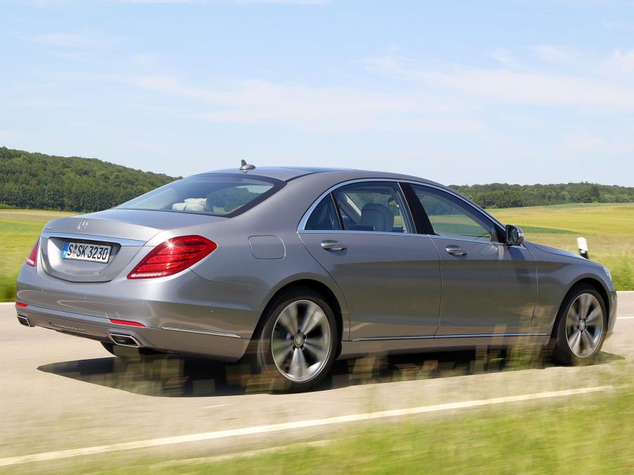 Mercedes-Benz S500 2013 года  (фото 18 из 21)